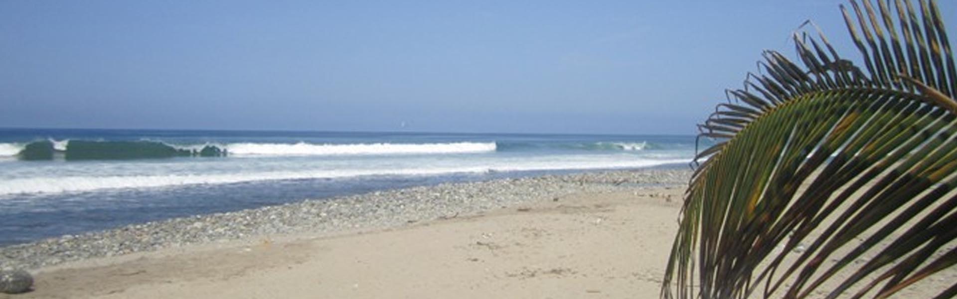 Quimixto Beach Surf Tour