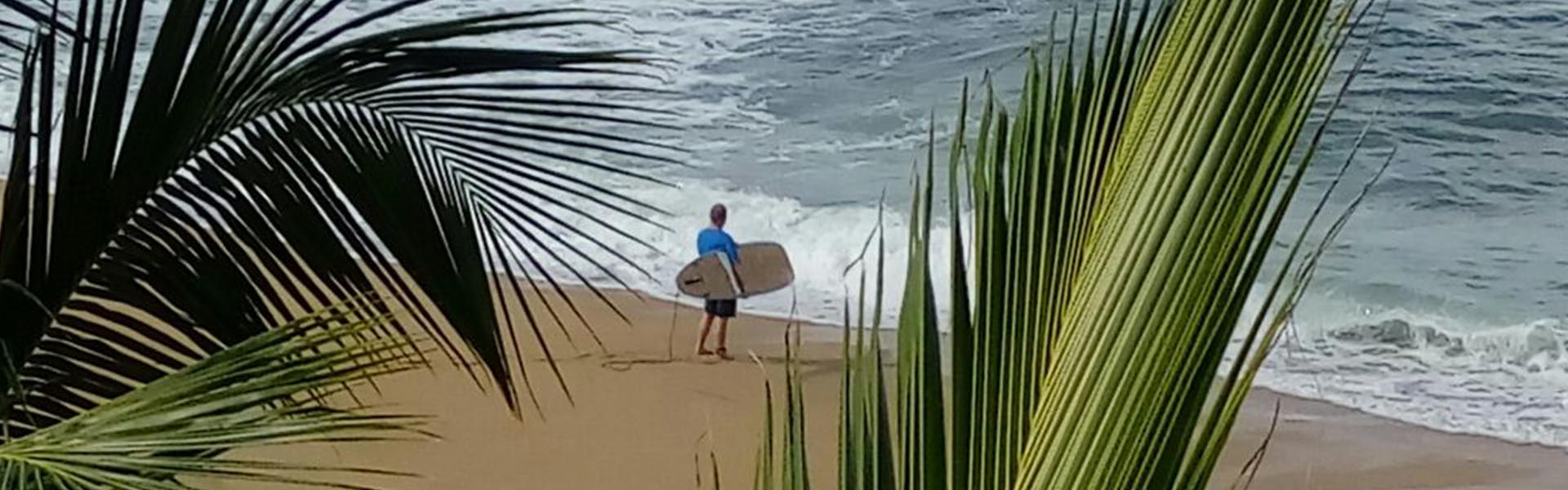 Quimixto Beach Surf Tour